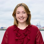 portrait photo of Carolin Lesch