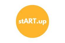 Gelber Kreis mit Aufschrift "stART.up"